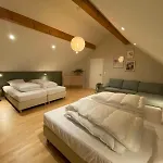 Vahl Villa *