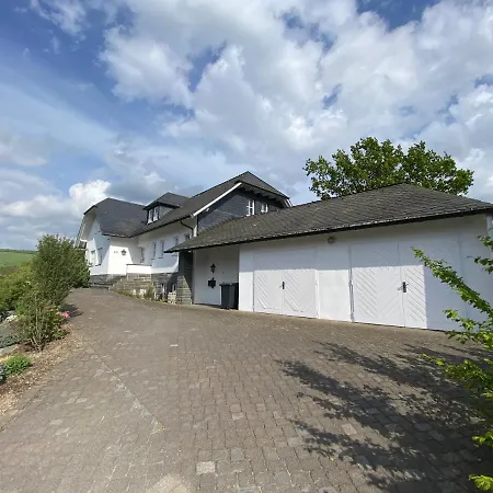 Vahl Luxe Groepsvilla, 16 Personen, Tuin Met Bbq En Sauna, Open Haard, Perfect Voor Families & Retreats Schmallenberg