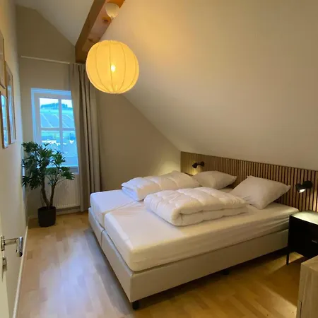 Vahl Luxe Groepsvilla, 16 Personen, Tuin Met Bbq En Sauna, Open Haard, Perfect Voor Families & Retreats Villa